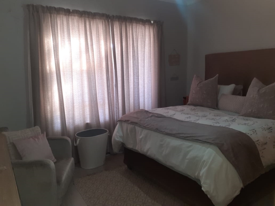 To Let 2 Bedroom Property for Rent in Ferreira Town Eastern Cape